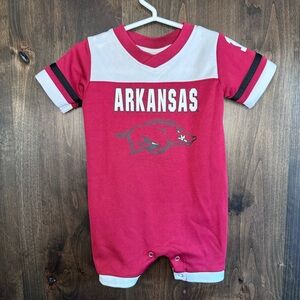 ARKANSAS RAZORBACKS BABY CARDINAL BATTLE OF THE BANDS SHORT SLEEVE ONE PIECE